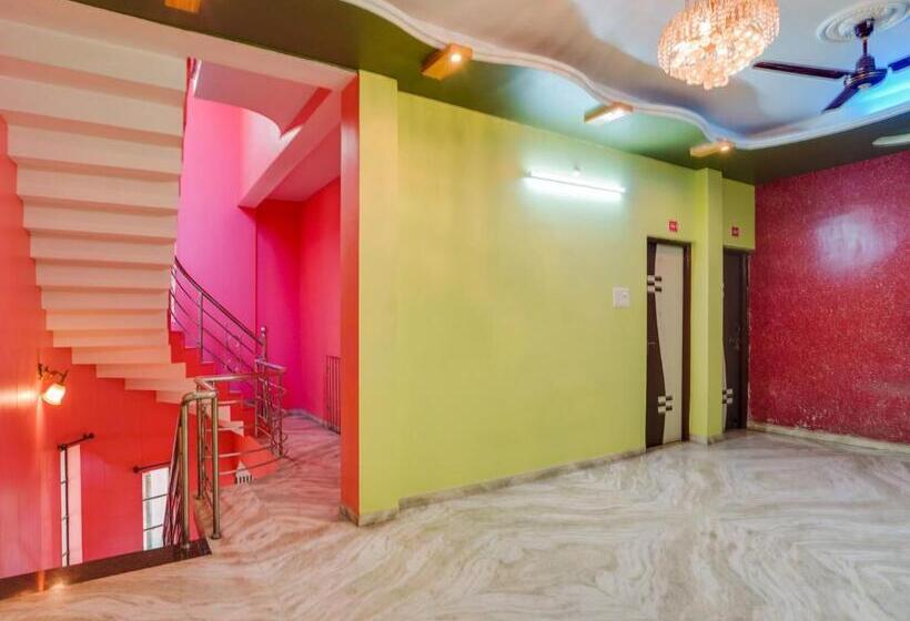 Oyo Flagship Hotel 69 Stays