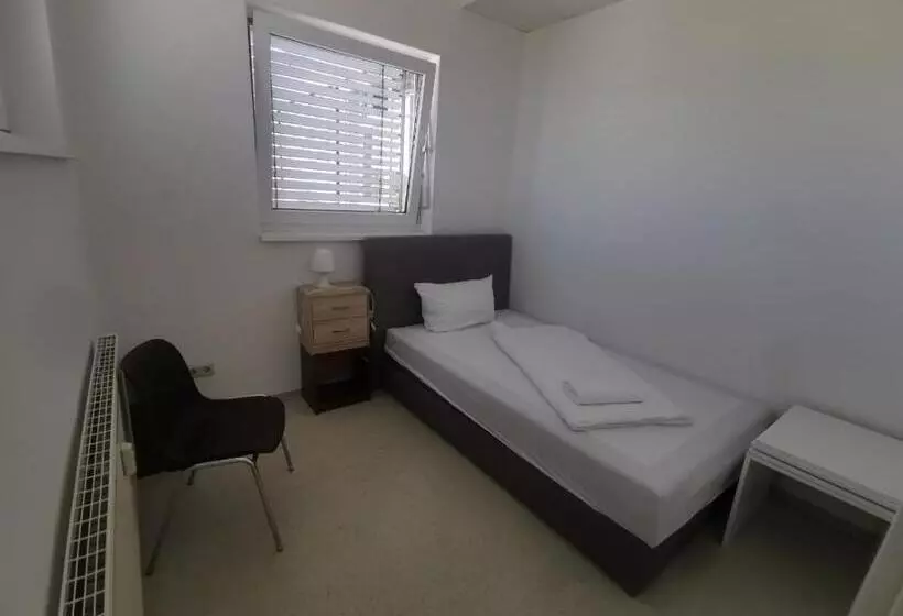 ペンション Einzelbettzimmer In Ramstein