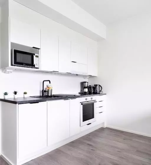 Serviced Apartments Länsiväylä By Uhanda
