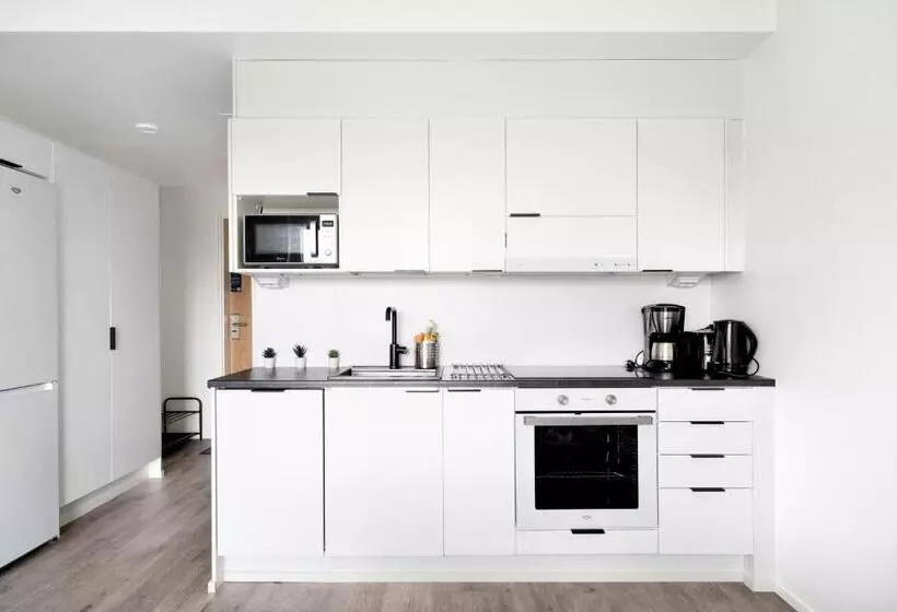 Serviced Apartments Länsiväylä By Uhanda