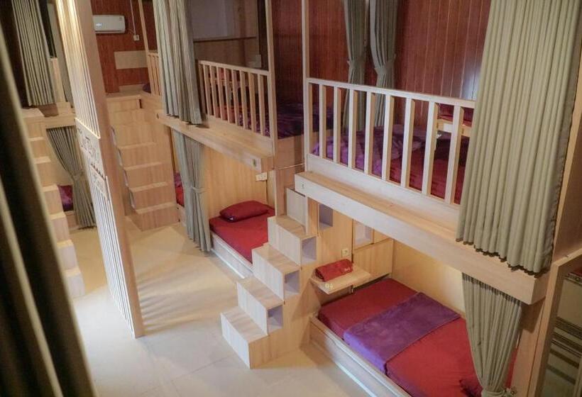 The Puji S Hostel Penida