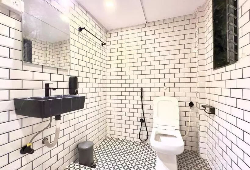 Retkeilymaja Locomo Express   Stay Work Eat