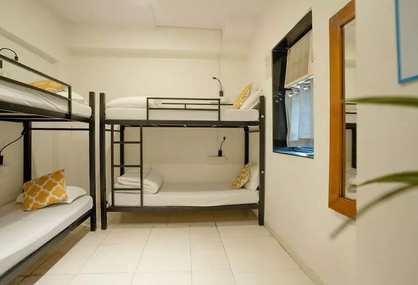 Retkeilymaja Locomo Express   Stay Work Eat