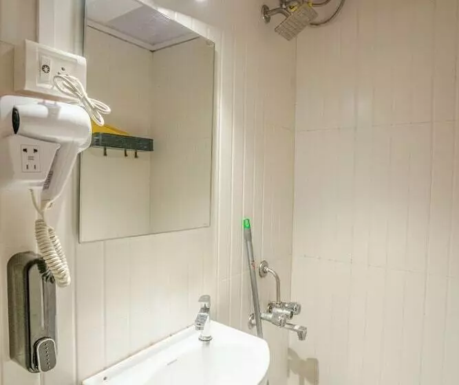 Retkeilymaja Locomo Express   Stay Work Eat