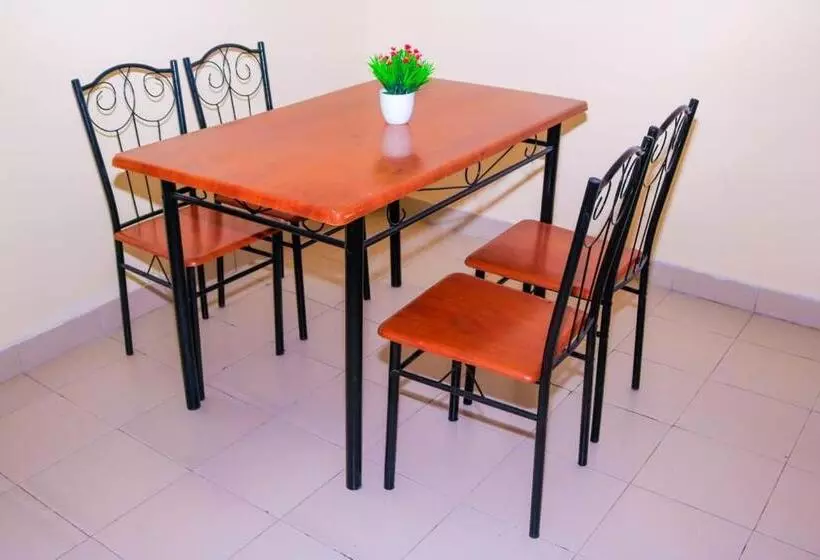 تختخواب و صبحانه Bamburi Lakeview