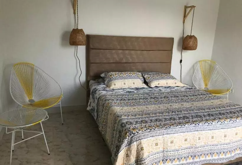 ベッドアンドブレックファースト Casa Hotel El Encanto De Carmen
