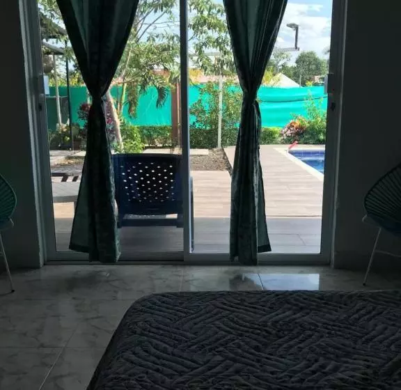 ベッドアンドブレックファースト Casa Hotel El Encanto De Carmen