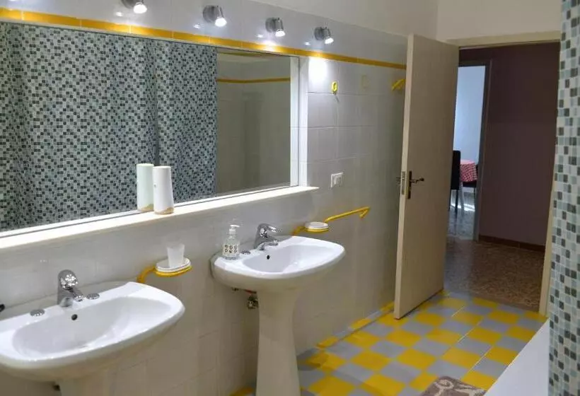 Aamiaismajoitus (B&B) La Dimora Dei Musicisti