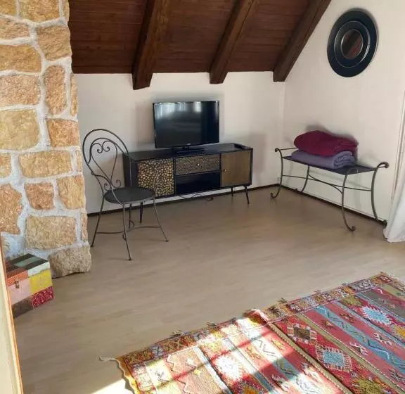 Aamiaismajoitus (B&B) La Maison Du Petit Bonheur