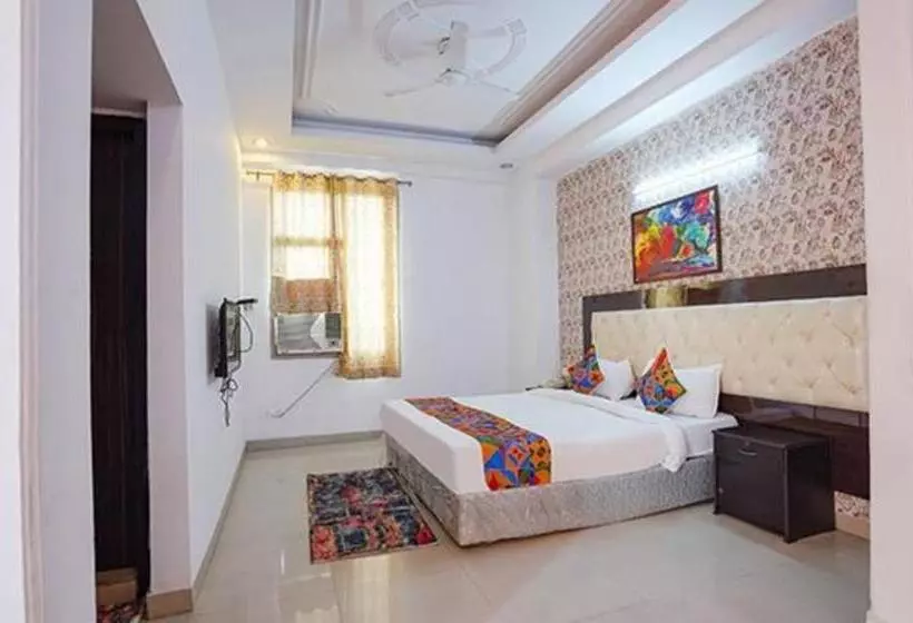 Hotelli Admire Inn Noida Sector 50