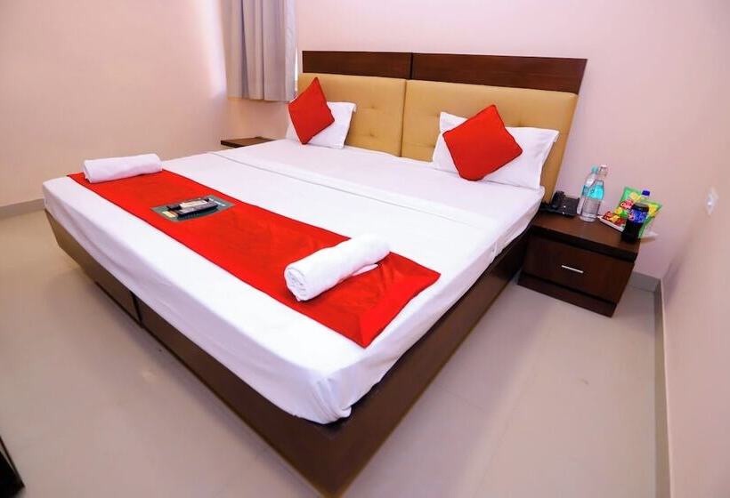 בית מלון כפרי Admire Inn Noida Sector 50