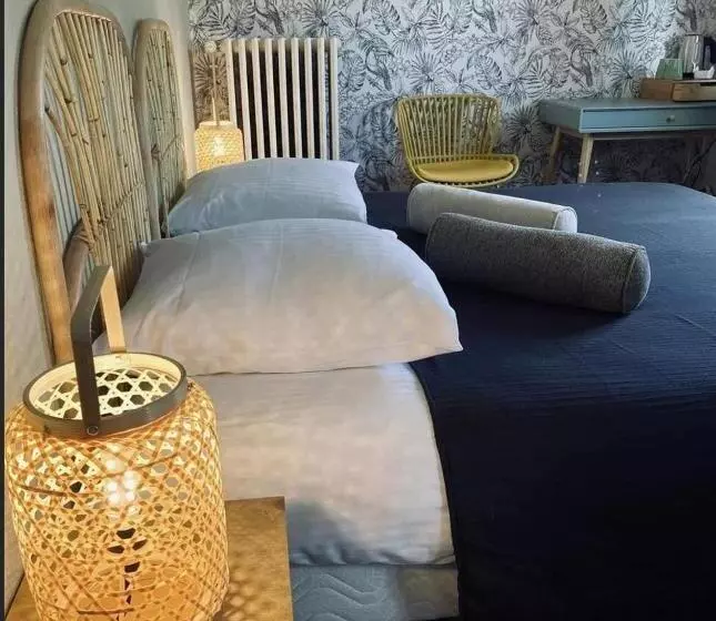 Hotelli Logis Hôtel Chalet Altitude