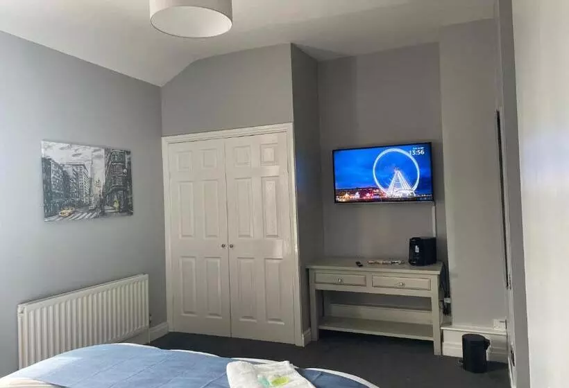 Hotelli Feildens Arms &