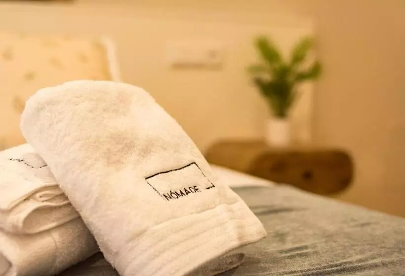 ホテル Hostal Nomade Santiago