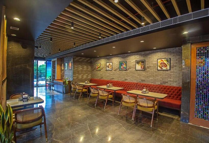 Hotel Inde Signature Jaipur