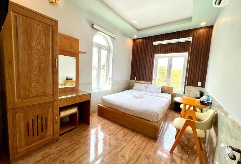 هتل Khách Sạn Hoàng Gia 2