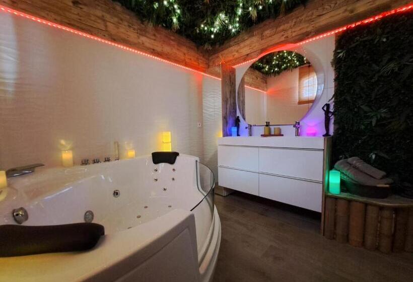 فندق Mas Des Rochers   Case Bambou