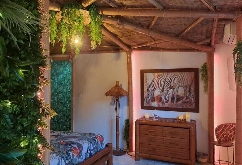 فندق Mas Des Rochers   Case Bambou