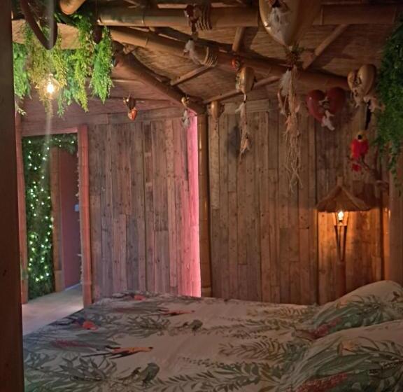 فندق Mas Des Rochers   Case Bambou