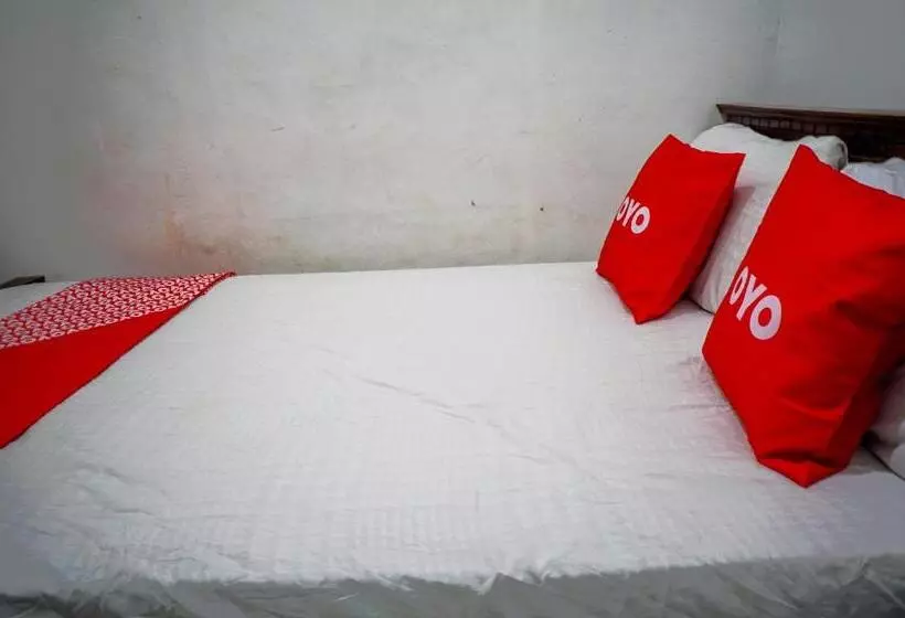 Hotelli Oyo 93069 Penginapan Sumber Rizki