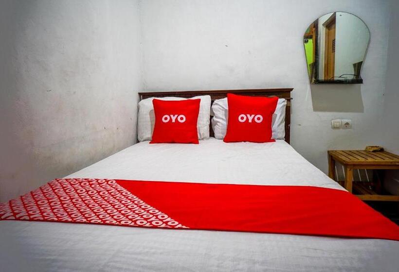ホテル Oyo 93069 Penginapan Sumber Rizki