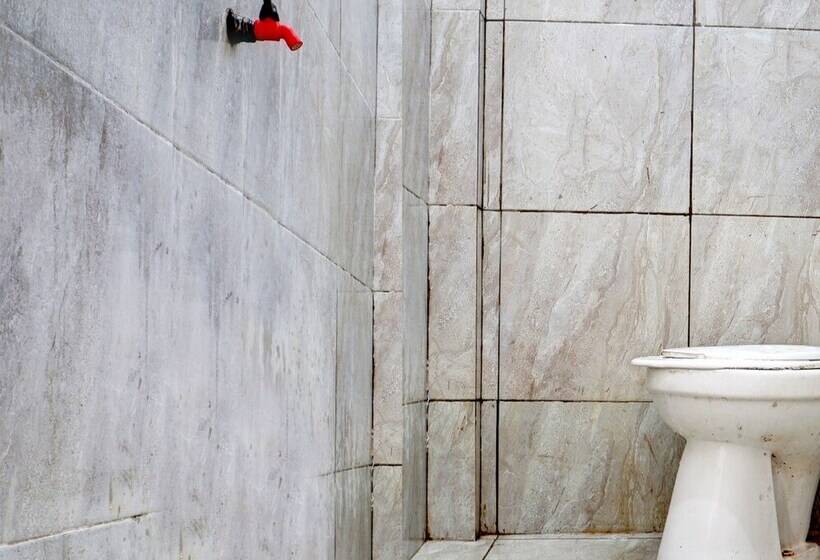 Hotell Oyo Life 92919 Kost Wijaya Kusuma Lake Syariah