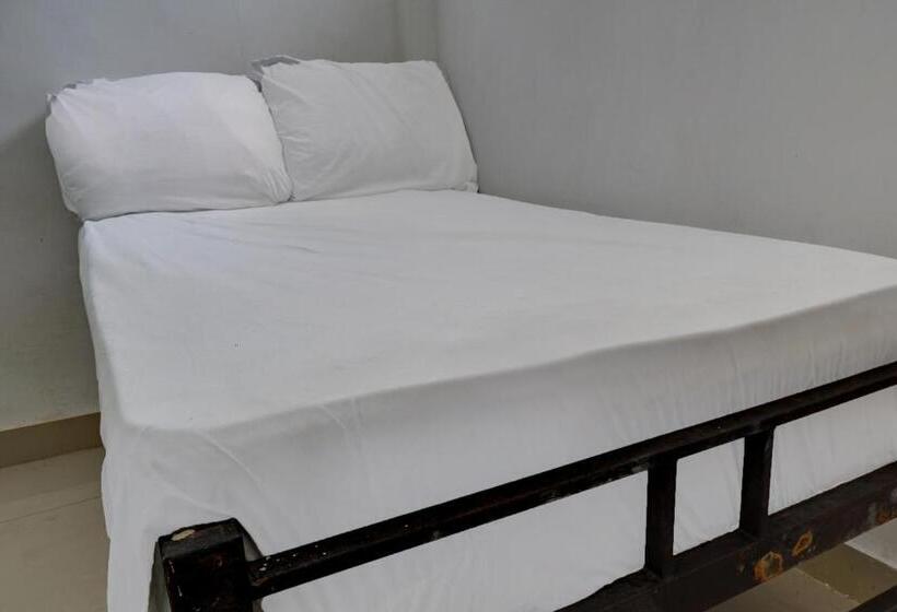 Hotell Oyo Life 92919 Kost Wijaya Kusuma Lake Syariah