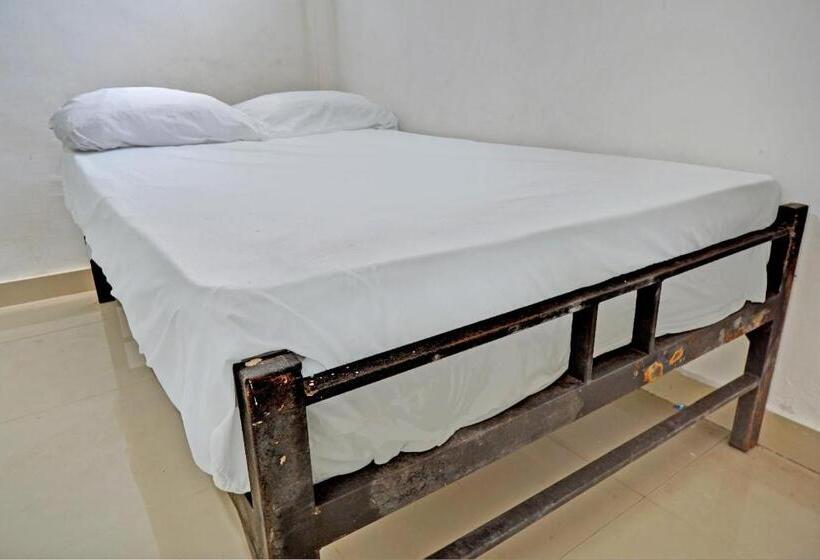 Hotell Oyo Life 92919 Kost Wijaya Kusuma Lake Syariah