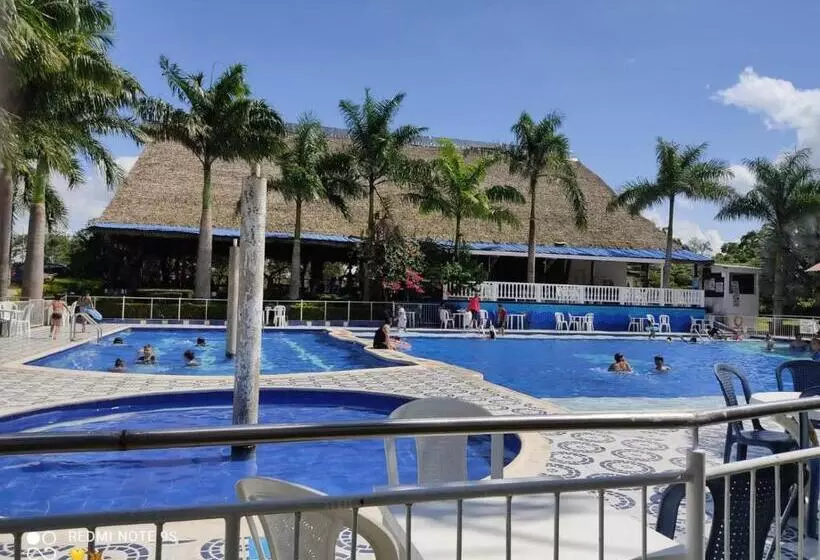 Hotelli Riopark Beach