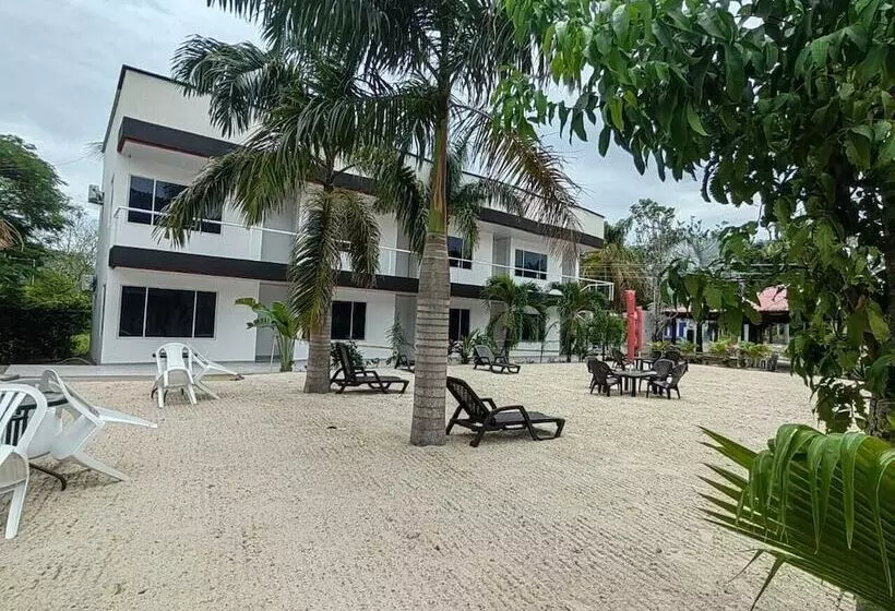 Hotelli Riopark Beach
