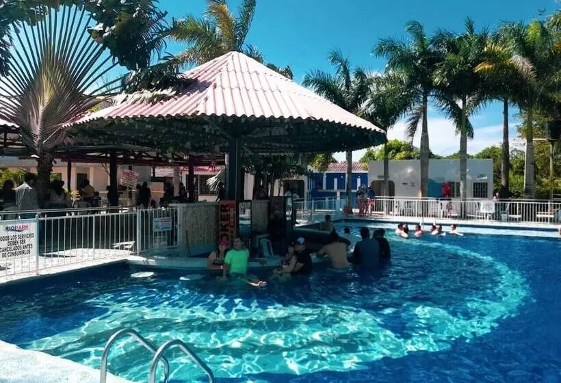Hotelli Riopark Beach