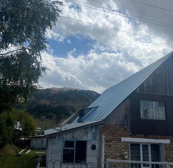 پانسیون Akmaral