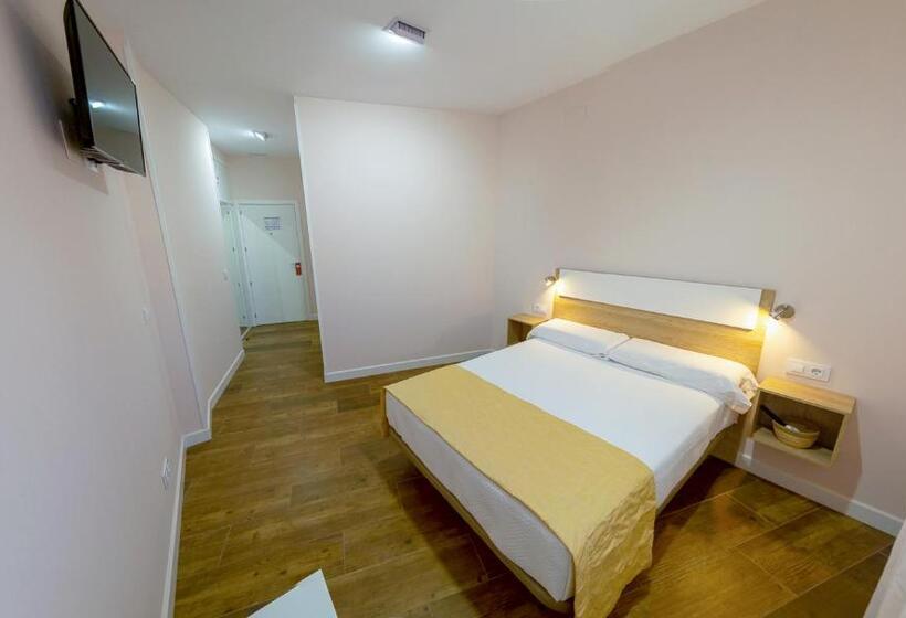 پانسیون Alojamientos Tajo Internacional