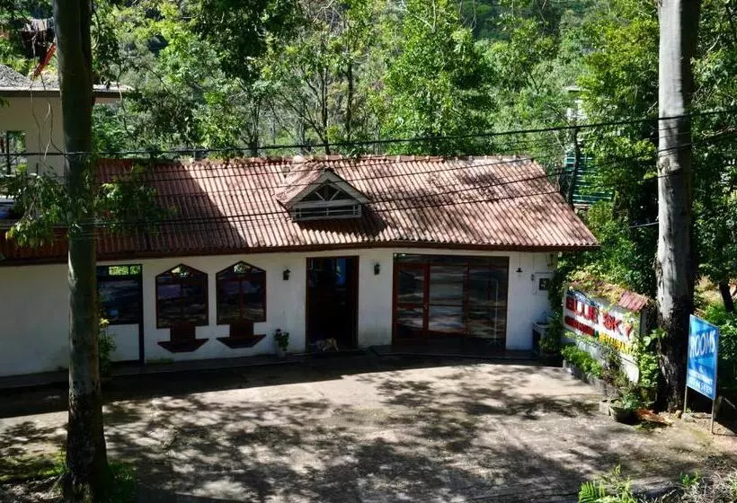 ペンション Blue Sky Guest House And Restaurant