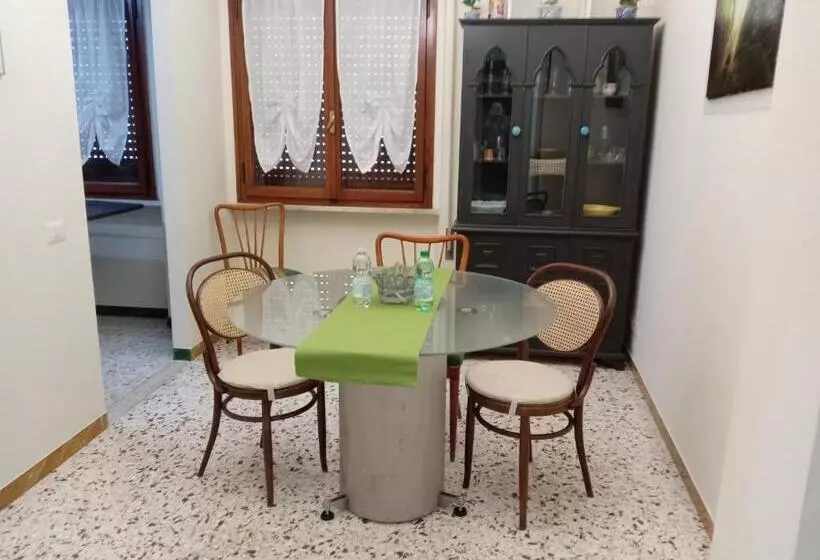 پانسیون Camere Vacanza Foligno Lusitana T2