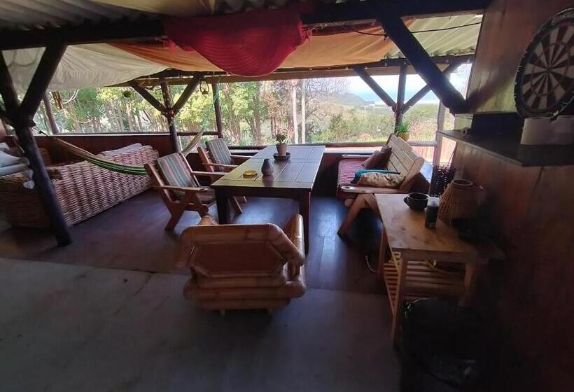 بنسيون Casa Ariel   River Lodge