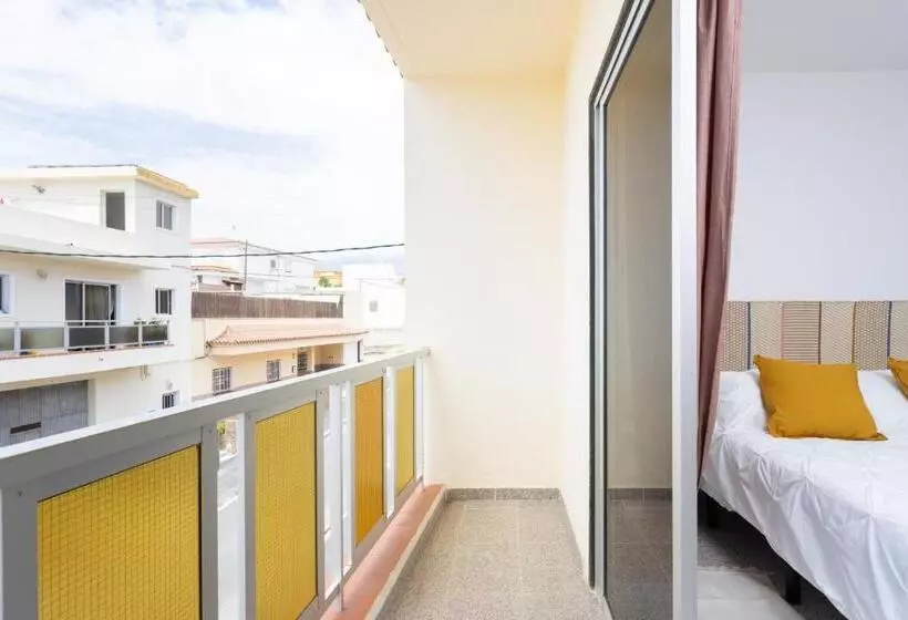 پانسیون Eden Rentals 104 Surfy Stylish Bed&coffee Balcony
