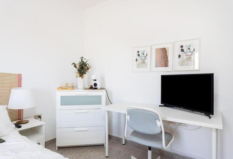 펜션 Eden Rentals 104 Surfy Stylish Bed&coffee Balcony