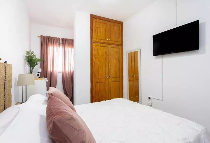 پانسیون Eden Rentals 103 Surfy Stylish Bed&coffee Room