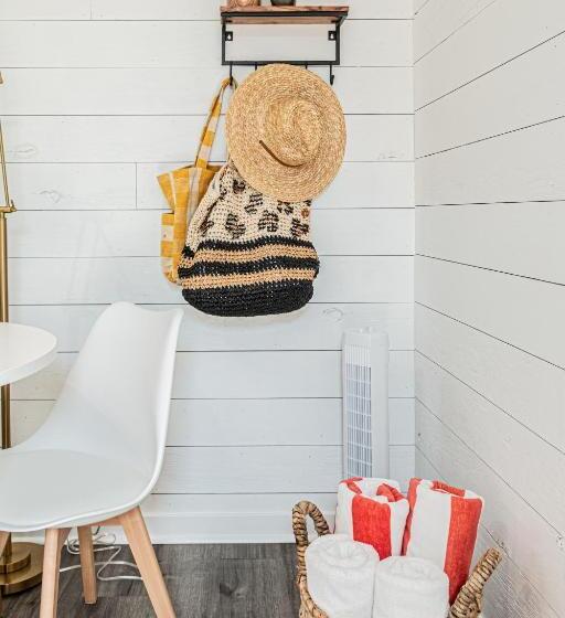 بنسيون Vanderbilt Beach Studio