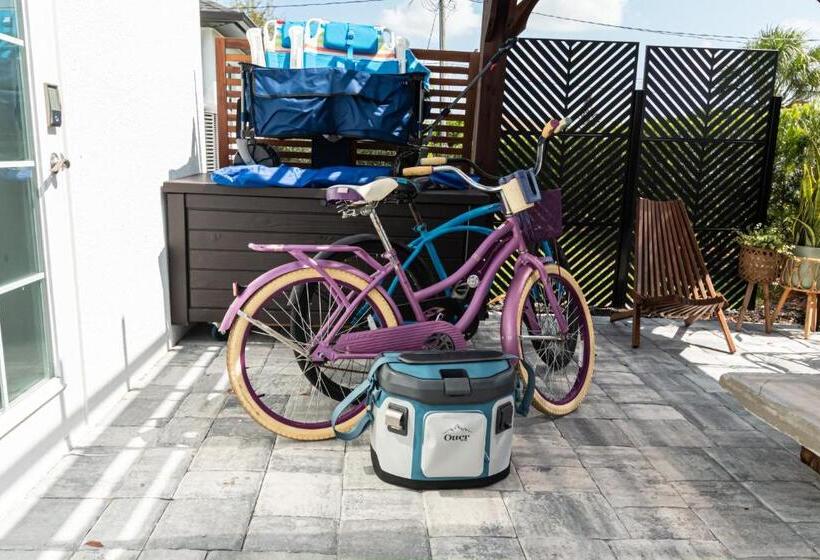 بنسيون Vanderbilt Beach Studio