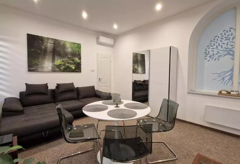 Red Lion Pub & Apartments Szentendre