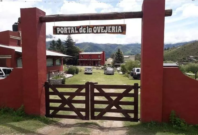 ユースホステル Portal De La Ovejeria