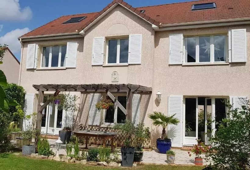 Aamiaismajoitus (B&B) Chez Laurence & Rv