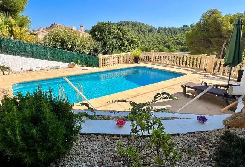 ベッドアンドブレックファースト La Puerta Azul