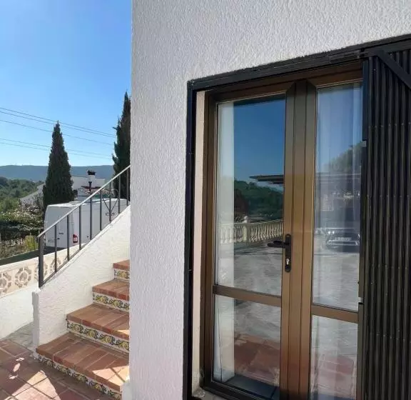 ベッドアンドブレックファースト La Puerta Azul