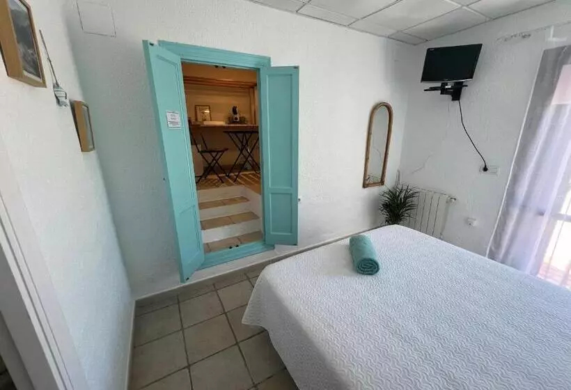 ベッドアンドブレックファースト La Puerta Azul