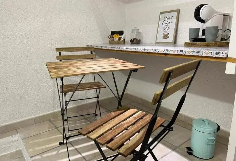 ベッドアンドブレックファースト La Puerta Azul