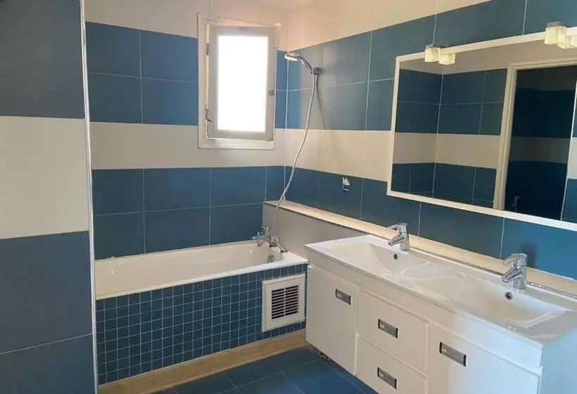تختخواب و صبحانه Villa Dar Annette