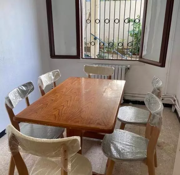 تختخواب و صبحانه Villa Dar Annette